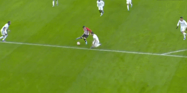 杀疯了！波斯特三分+隔着双人暴扣连拿5分兴奋庆祝