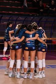 记者：若罗马获得欧冠或欧联资格，将触发马伦的条款